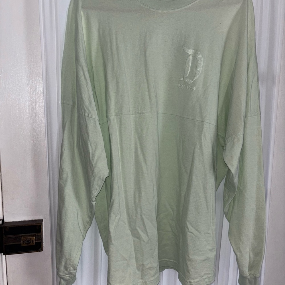 Disneyland Resort Spirit Jersey XL
Green! Disney sparkle - Picture 2 of 5